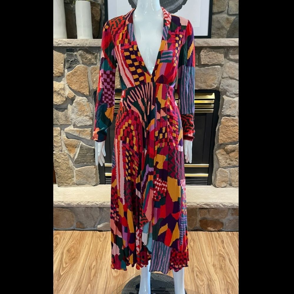 FARM RIO Red Abstract Patches Maxi Dress - Picture 3 of 10